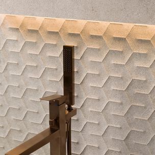 Porcelanosa Saddle